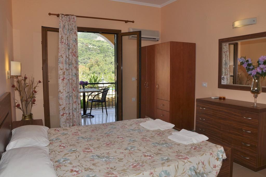 Villa Birlis Liapades Esterno foto